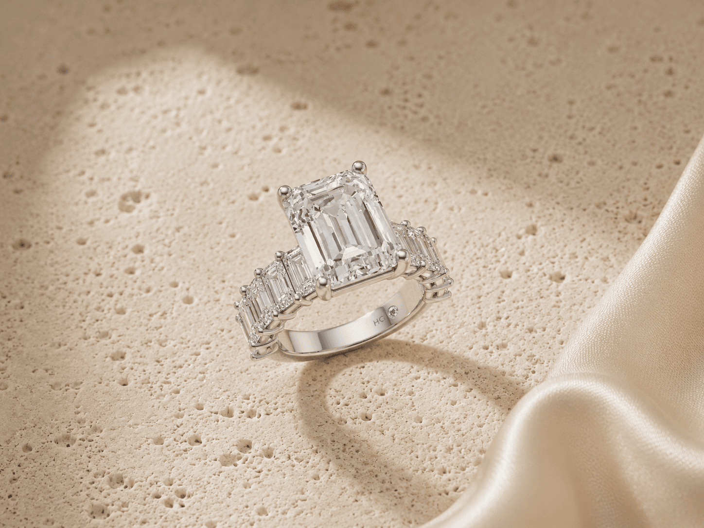 Emerald Ring ring